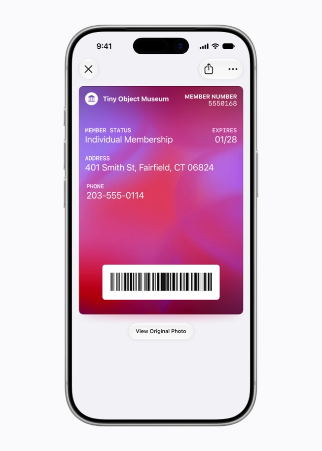 O iPhone 17 Pro mostra um cartão de associação a um museu na Carteira da Apple.