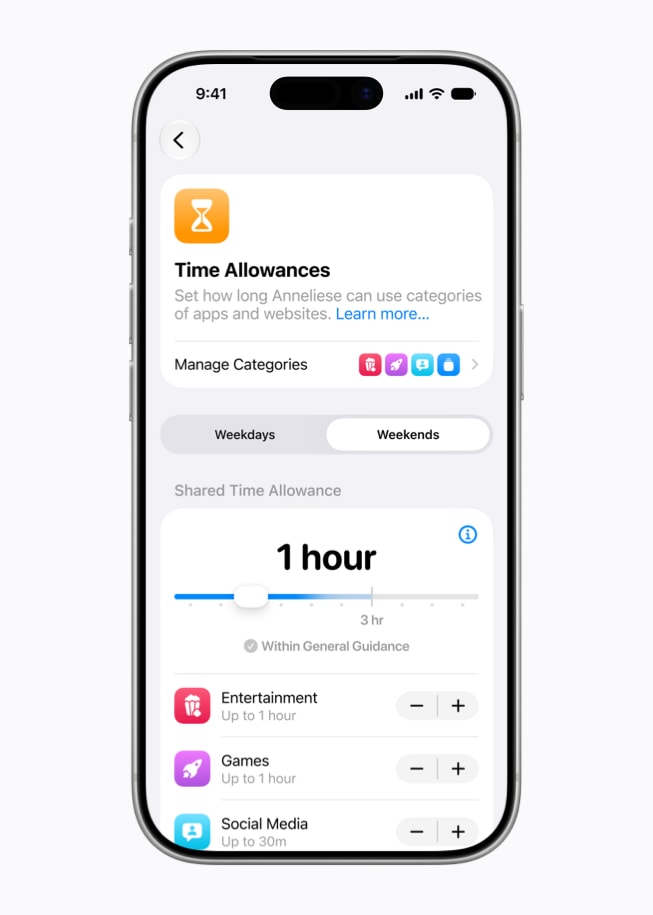 يعرض iPhone 17 Pro شاشة ميزة مدة السماح مع مطالبة بتحديد المدة التي يمكن للطفل خلالها استخدام التطبيقات والمواقع الإلكترونية ضمن فئات مختلفة، بما في ذلك الترفيه والألعاب ووسائل التواصل الاجتماعي.