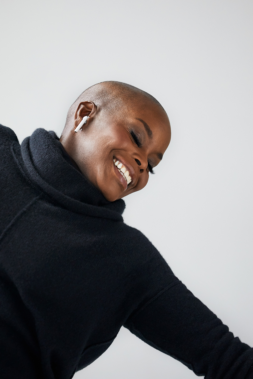 Hope Boykin porte ses AirPods.