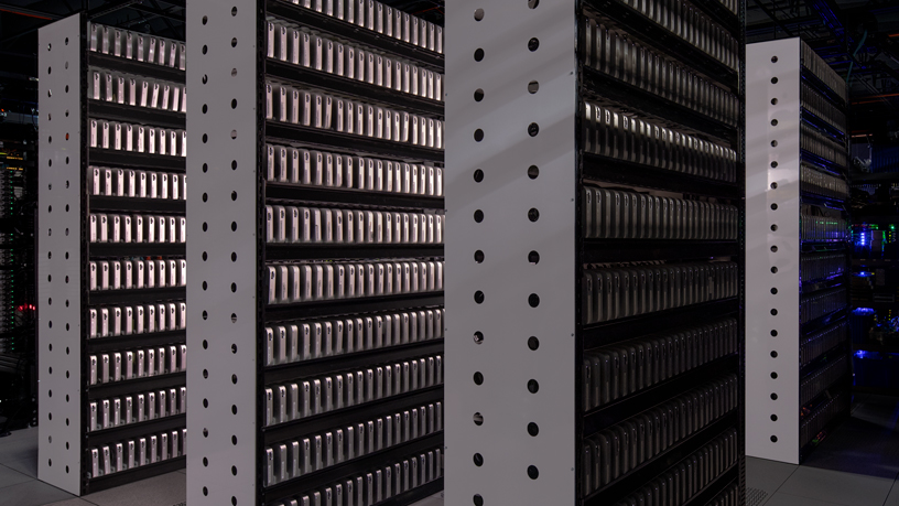 Des Mac mini dans une salle de serveurs de MacStadium à Las Vegas. 