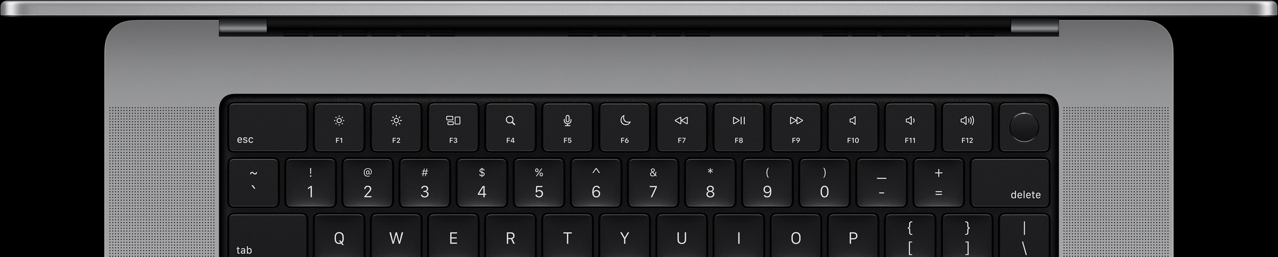 Mac klavyesinin tepeden görünümü.