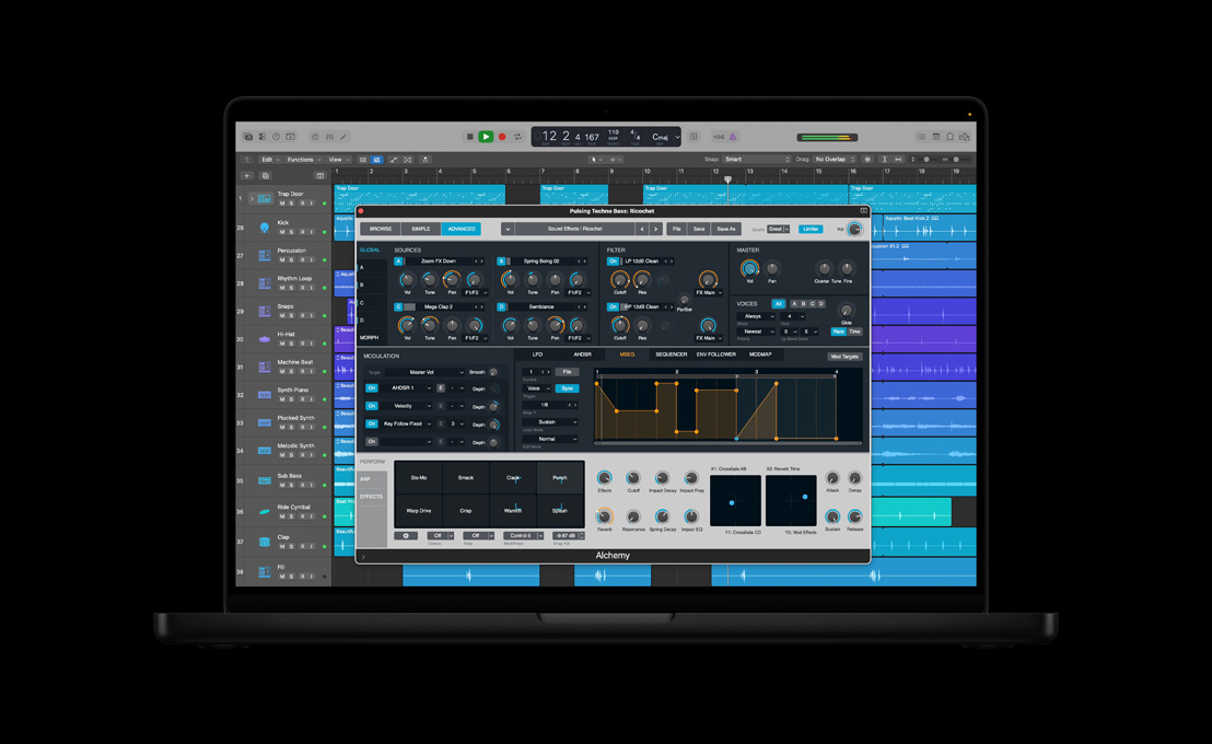 หน้าจอ MacBook Pro รุ่น 16 นิ้ว แสดง Alchemy, Pulsing Techno Bass: หน้าต่าง Ricochet, ตัวควบคุมขั้นสูงและเอฟเฟ็กต์