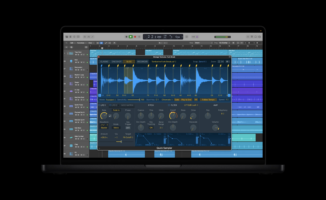 MacBook Pro รุ่น 16 นิ้ว, มิกเซอร์ของ Logic Pro, หน้าต่างเปิดอยู่สำหรับ Quick Sampler